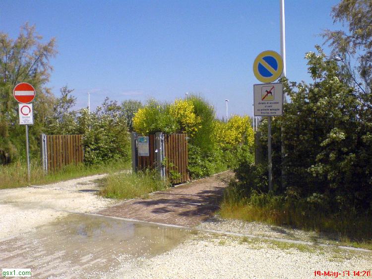Entrata-a mare-da-via dei Ginepri.jpg